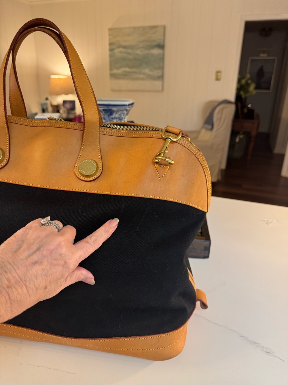 🖤💛 VINTAGE DOONEY AND BOURKE CABRIOLET WEEKENDER! - Picture 10 of 16